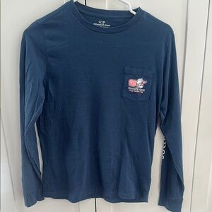 Boys Vineyard Vines long sleeve Valentine shirt.  Size M (12-14)